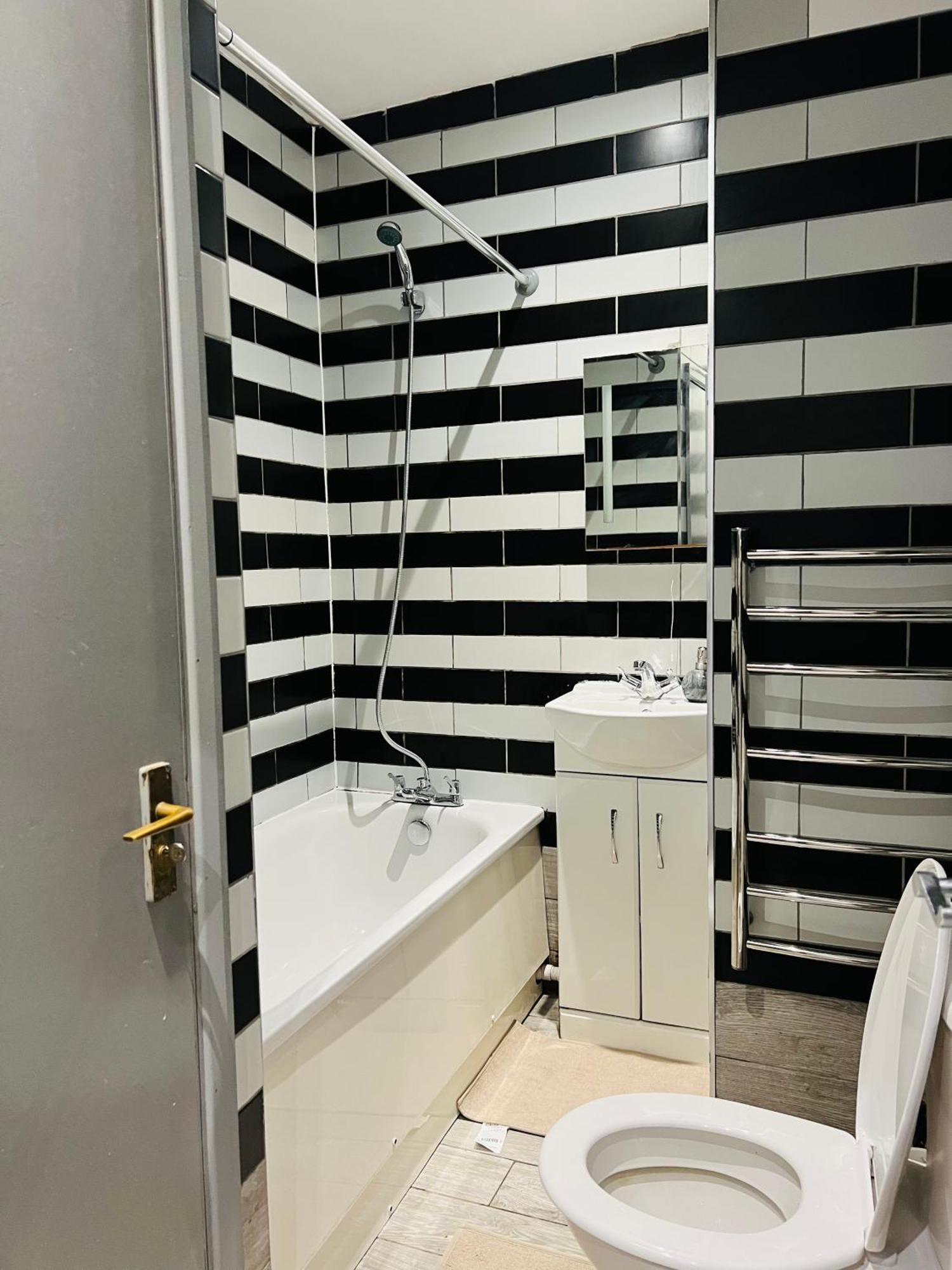 "Spacious Family, Friendly" 1 Bedroom In Kings Cross, St Pancras!!!118A Londyn Zewnętrze zdjęcie